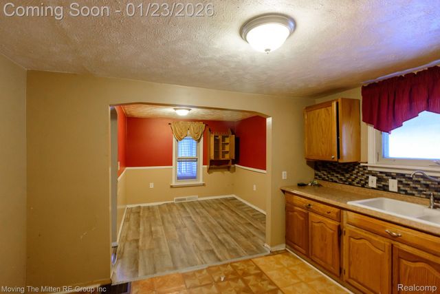 6198 Princess Street, Taylor, MI 48180