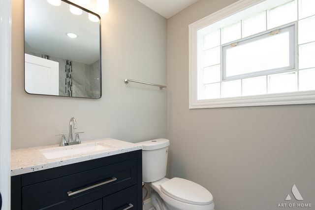 7737 S Champlain Avenue, Chicago, IL 60619