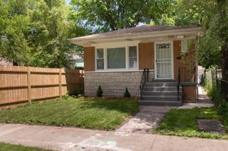 7737 S Champlain Avenue, Chicago, IL 60619