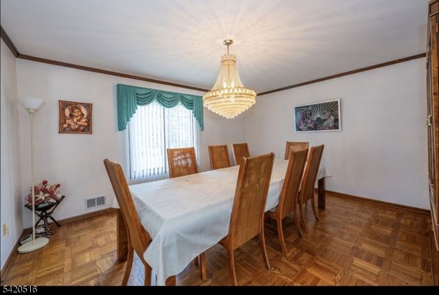 5 Oxbow Ln, Hardyston Twp., NJ 07416