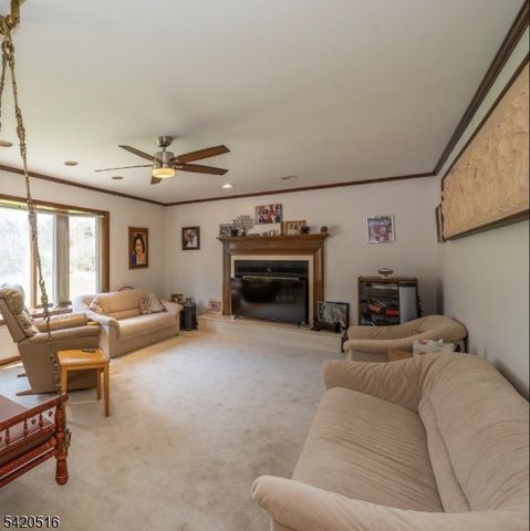 5 Oxbow Ln, Hardyston Twp., NJ 07416