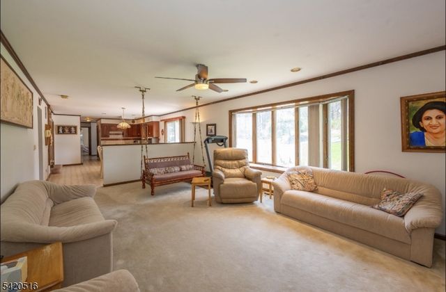 5 Oxbow Ln, Hardyston Twp., NJ 07416
