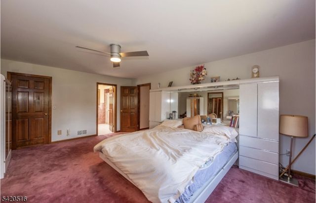5 Oxbow Ln, Hardyston Twp., NJ 07416