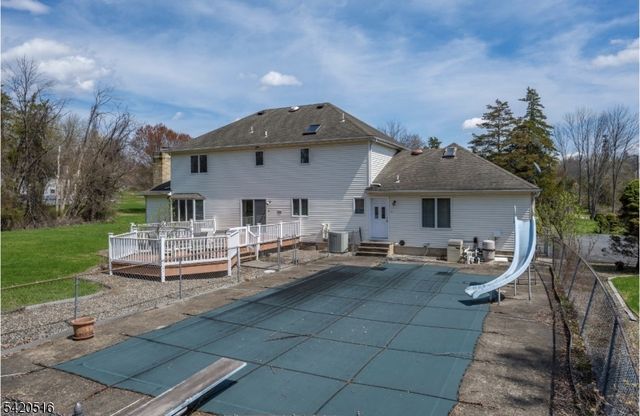 5 Oxbow Ln, Hardyston Twp., NJ 07416