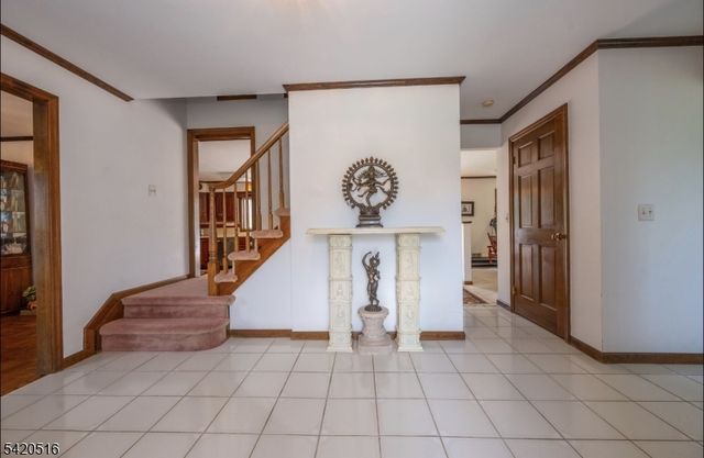 5 Oxbow Ln, Hardyston Twp., NJ 07416