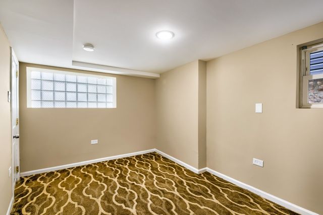 2135 N Kilbourn Avenue, Chicago, IL 60639