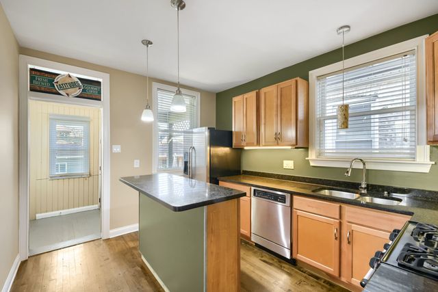 2135 N Kilbourn Avenue, Chicago, IL 60639