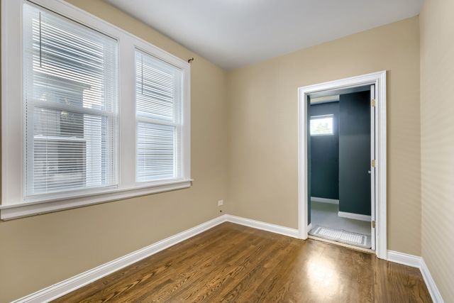 2135 N Kilbourn Avenue, Chicago, IL 60639