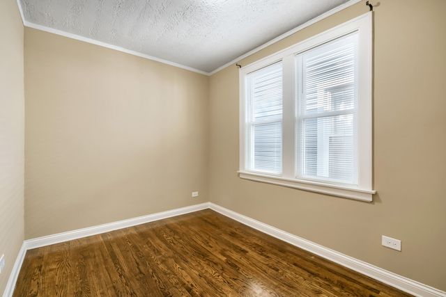 2135 N Kilbourn Avenue, Chicago, IL 60639