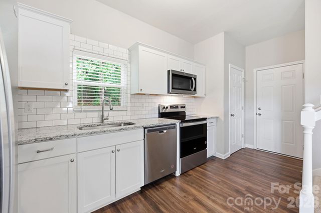 8625 Terra Cotta Drive, Charlotte, NC 28215
