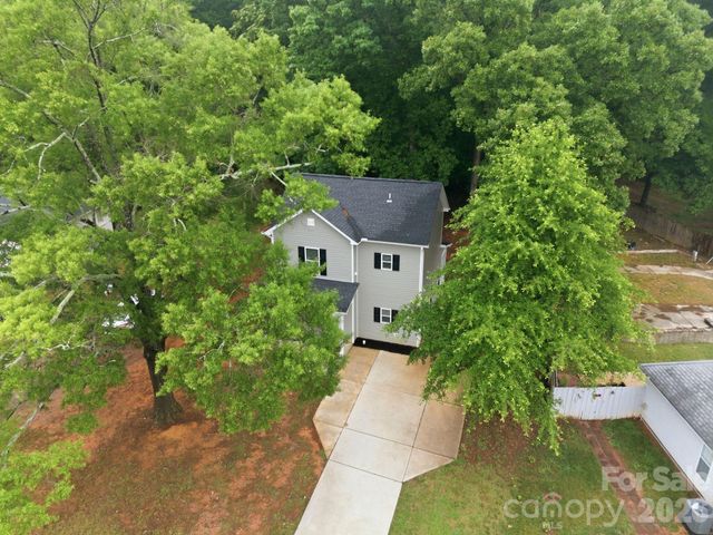 8625 Terra Cotta Drive, Charlotte, NC 28215