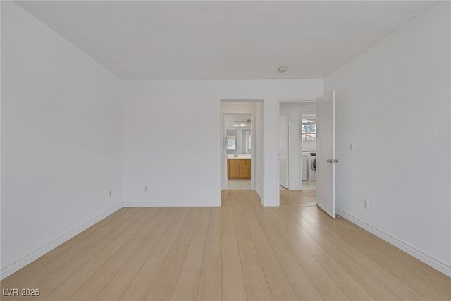 8756 Harvest Valley Avenue, Las Vegas, NV 89129