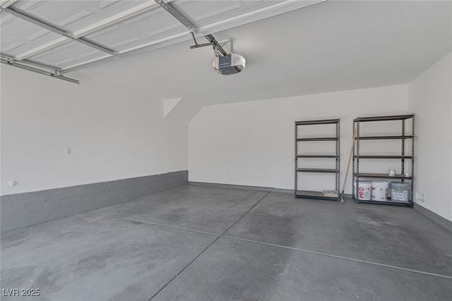 8756 Harvest Valley Avenue, Las Vegas, NV 89129