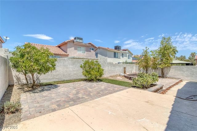 8756 Harvest Valley Avenue, Las Vegas, NV 89129