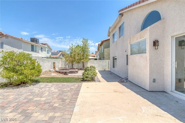 8756 Harvest Valley Avenue, Las Vegas, NV 89129