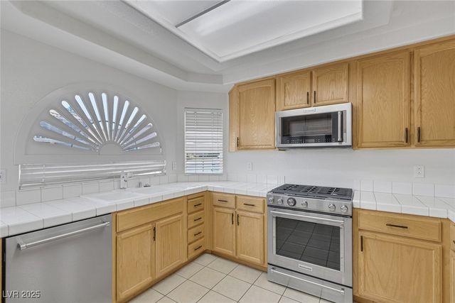 8756 Harvest Valley Avenue, Las Vegas, NV 89129