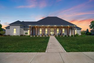 13761 Jennings Lane, Crown Point, IN 46307