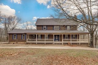 287 Oak Grove Lane, Galena, MO 65656