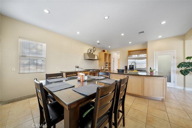 5040 E Avenue T8, Palmdale, CA 93552