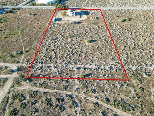 5040 E Avenue T8, Palmdale, CA 93552