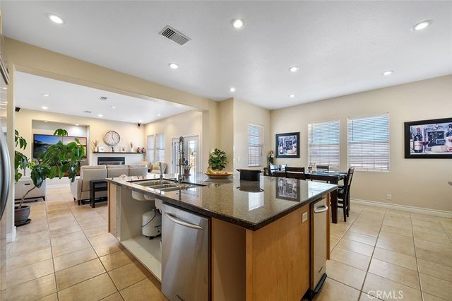 5040 E Avenue T8, Palmdale, CA 93552