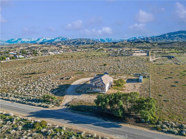 5040 E Avenue T8, Palmdale, CA 93552