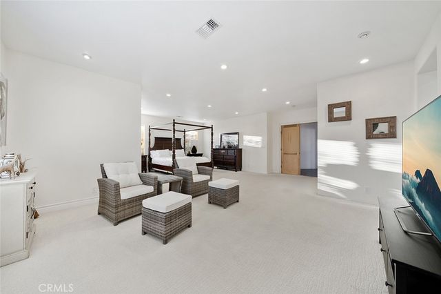 5040 E Avenue T8, Palmdale, CA 93552