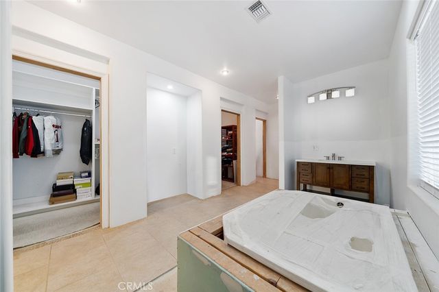 5040 E Avenue T8, Palmdale, CA 93552