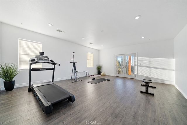 5040 E Avenue T8, Palmdale, CA 93552