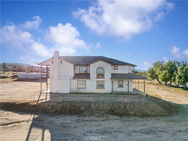 5040 E Avenue T8, Palmdale, CA 93552