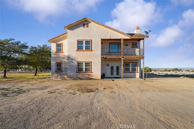 5040 E Avenue T8, Palmdale, CA 93552