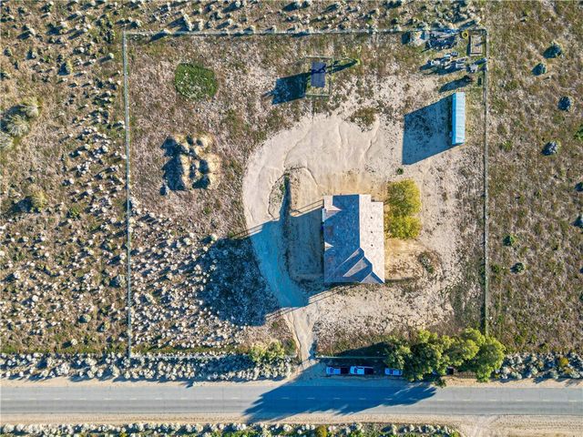 5040 E Avenue T8, Palmdale, CA 93552