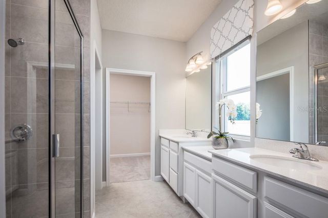 1079 OCEAN LODGE ROAD, Lady Lake, FL 32159