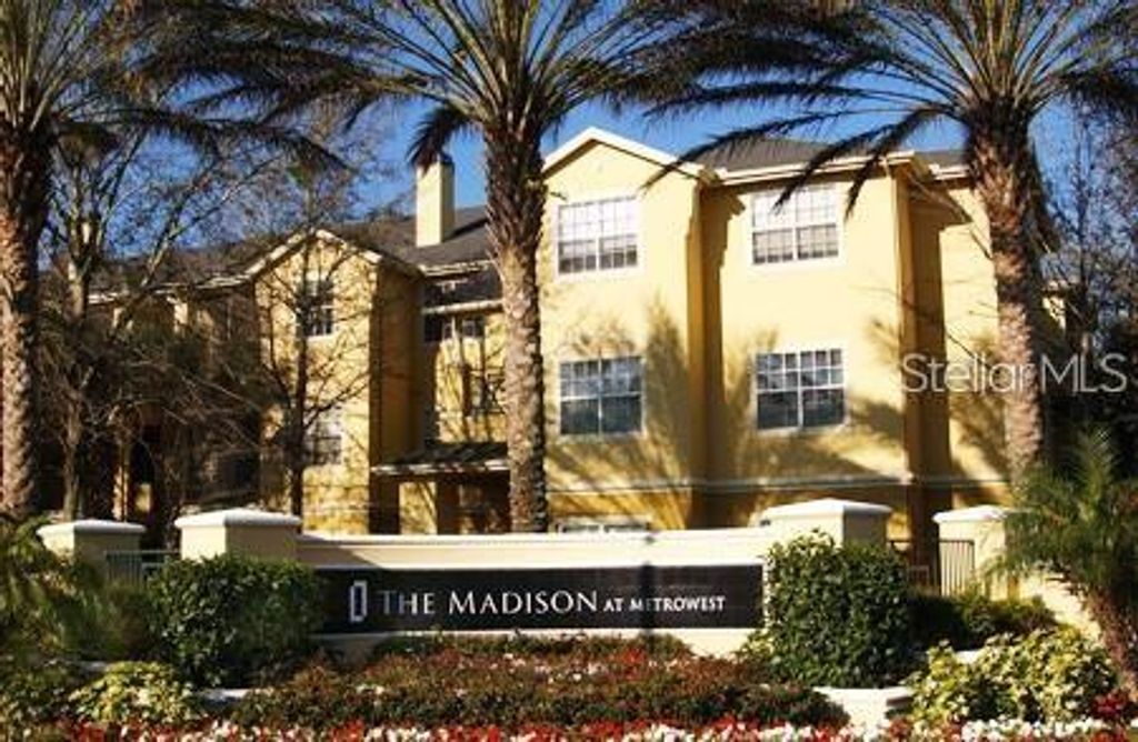 2558 ROBERT TRENT JONES DRIVE 1435, Orlando, FL 32835