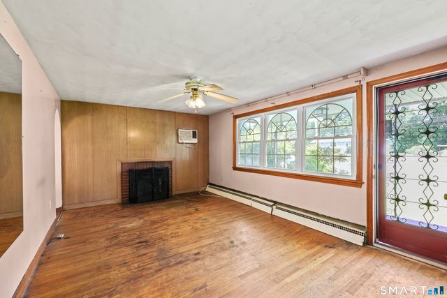521 West Wolcott Avenue, Windsor, CT 06095