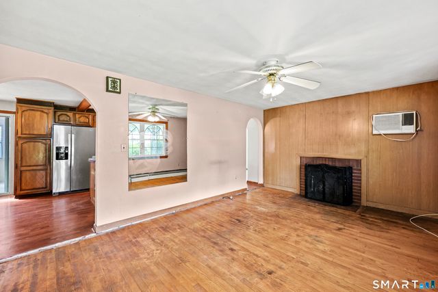 521 West Wolcott Avenue, Windsor, CT 06095