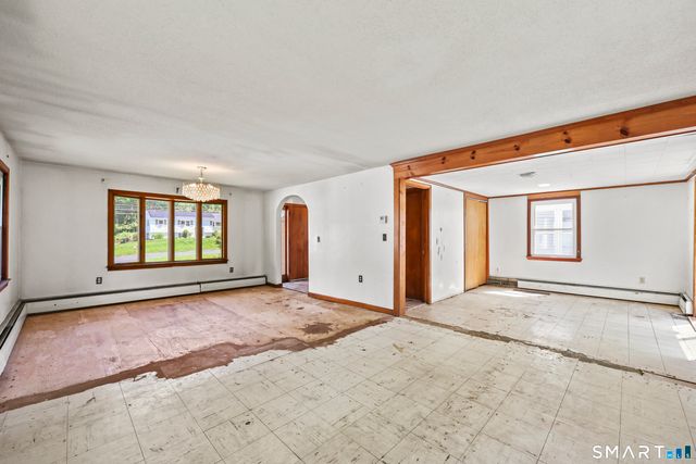 521 West Wolcott Avenue, Windsor, CT 06095