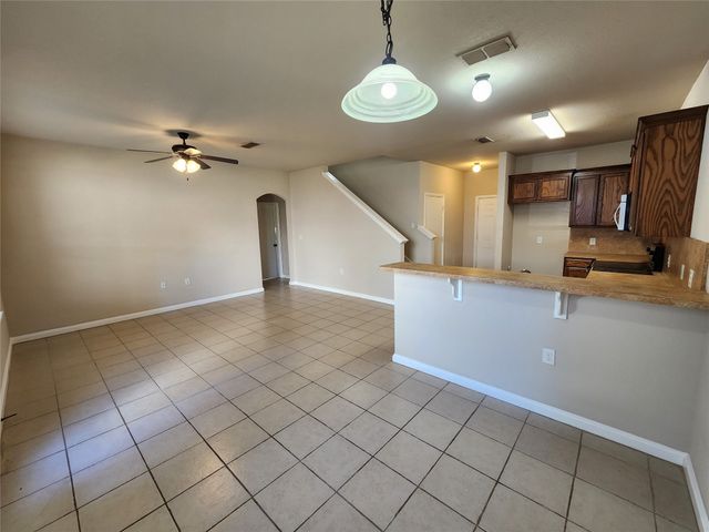 130 Del Rio Avenue A, Benbrook, TX 76126