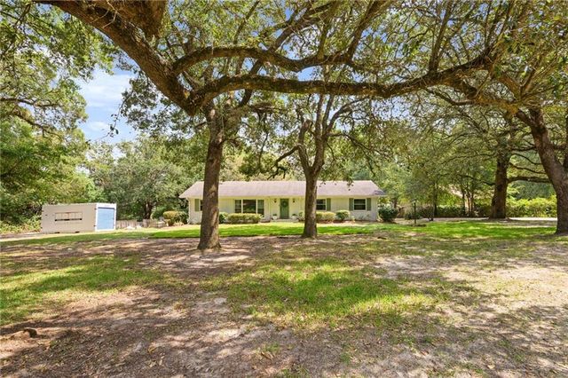 3758 Camellia Drive E, Mobile, AL 36693