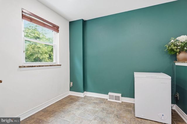 11950 DUMONT RD, Philadelphia, PA 19116
