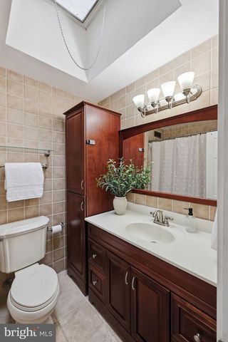 11950 DUMONT RD, Philadelphia, PA 19116