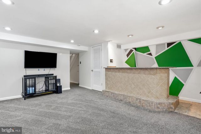 11950 DUMONT RD, Philadelphia, PA 19116