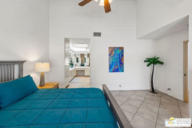 2671 N Whitewater Club Drive, Palm Springs, CA 92262