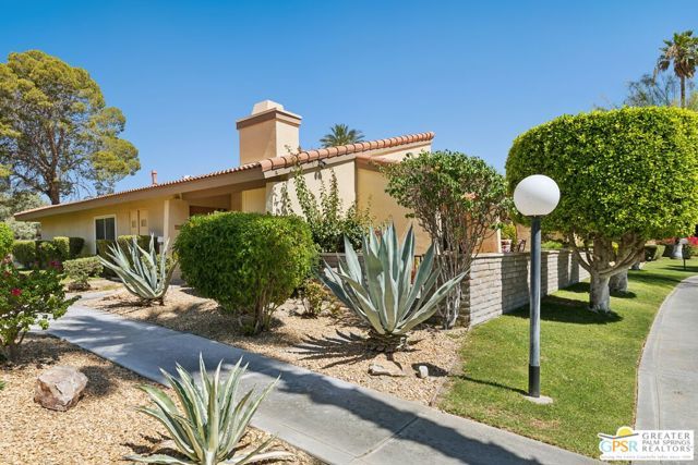 2671 N Whitewater Club Drive, Palm Springs, CA 92262