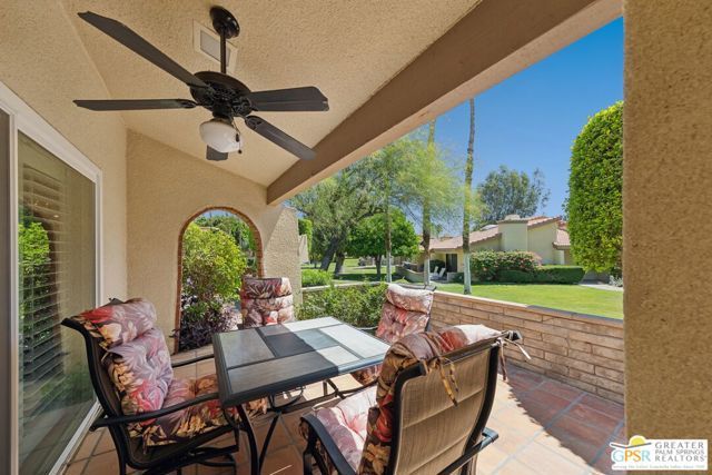 2671 N Whitewater Club Drive, Palm Springs, CA 92262