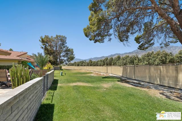 2671 N Whitewater Club Drive, Palm Springs, CA 92262