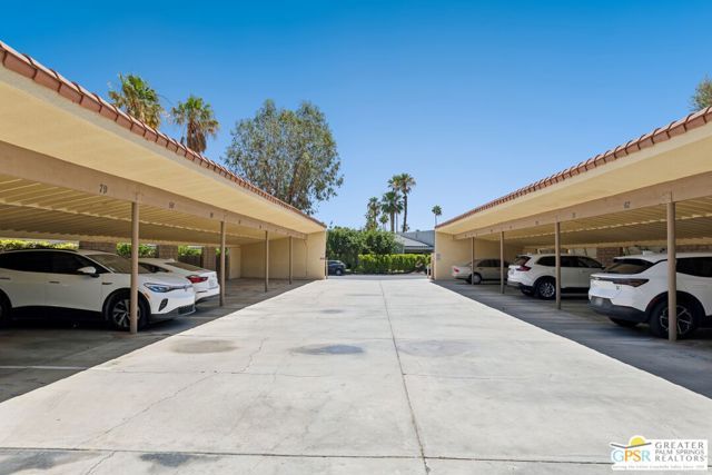 2671 N Whitewater Club Drive, Palm Springs, CA 92262