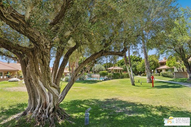 2671 N Whitewater Club Drive, Palm Springs, CA 92262