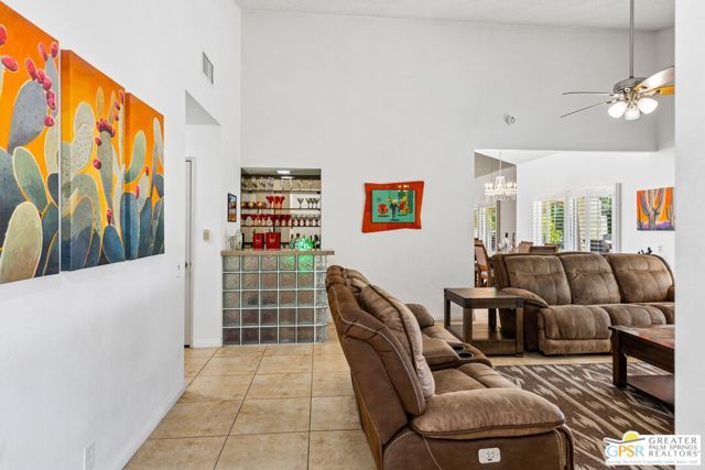 2671 N Whitewater Club Drive, Palm Springs, CA 92262