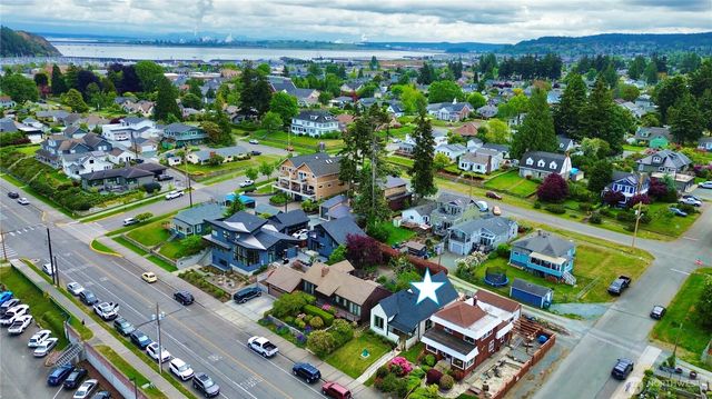 1517 6th Street, Anacortes, WA 98221